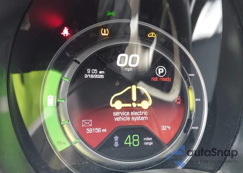 2018 Fiat 500E Battery Electric z USA, uszkodzony, nr VIN 3C3CFFGE6JT471708